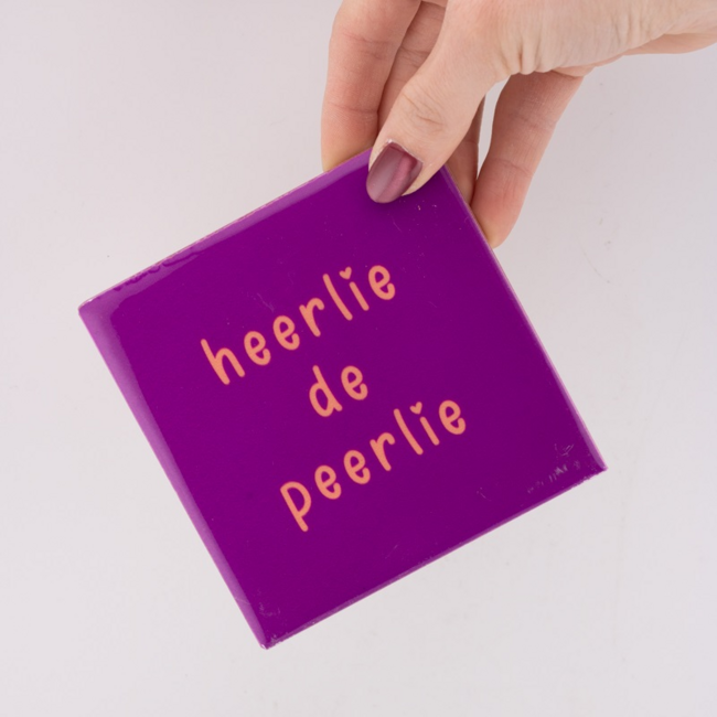 Tegeltje Heerlie de Peerlie Roze 10x10 cm