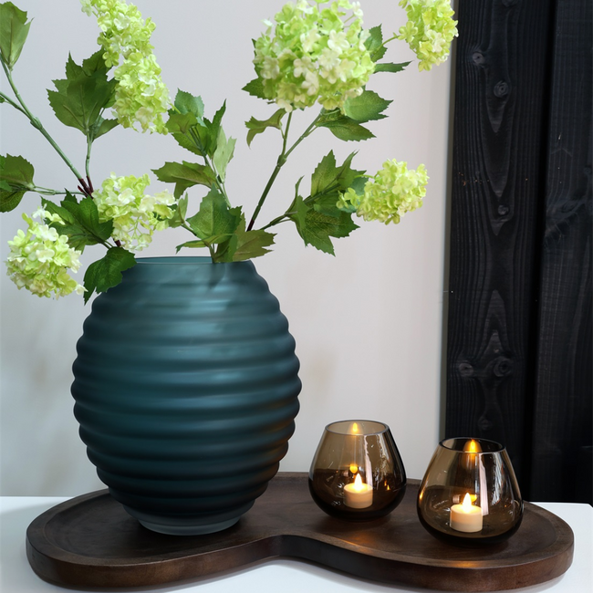 Vase the World Dienblad Villeta M walnut L67,5 x B36 x H2 cm