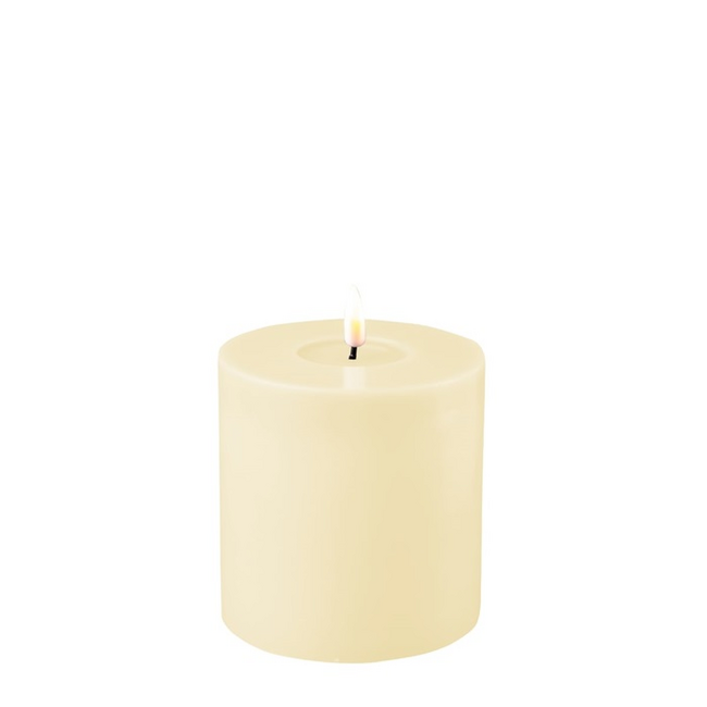 Deluxe Homeart Cream Real Flame LED Candle Ø10x10cm