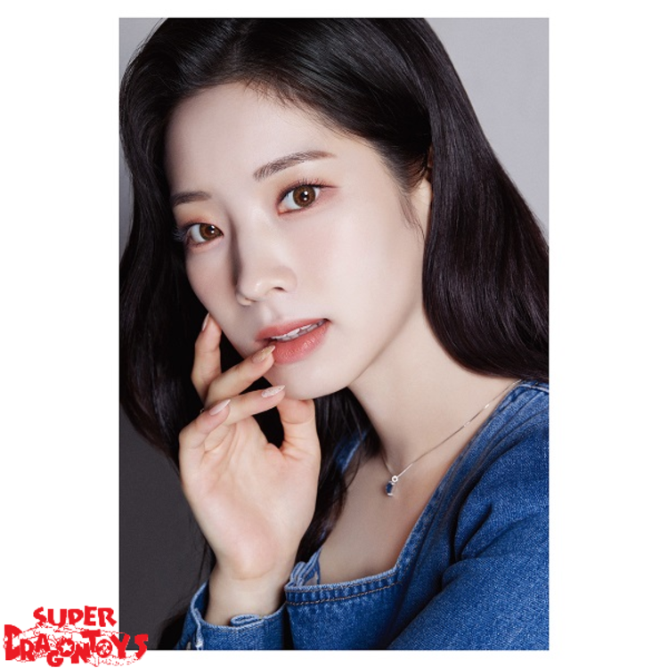 TWICE (트와이스) - D/ICON DFESTA [DISPATCH 10TH ANNIVERSARY] PHOTOBOOK - KOREAN EDITION