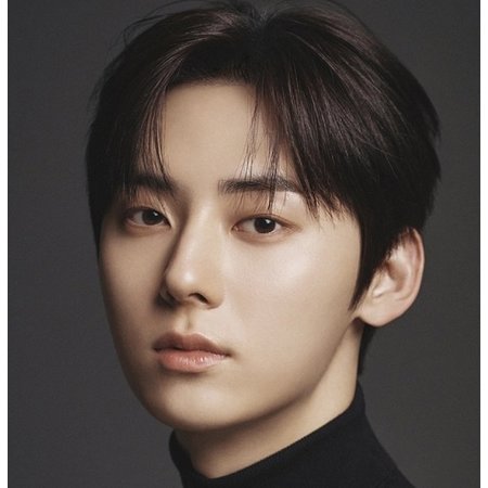 HWANG MIN HYUN