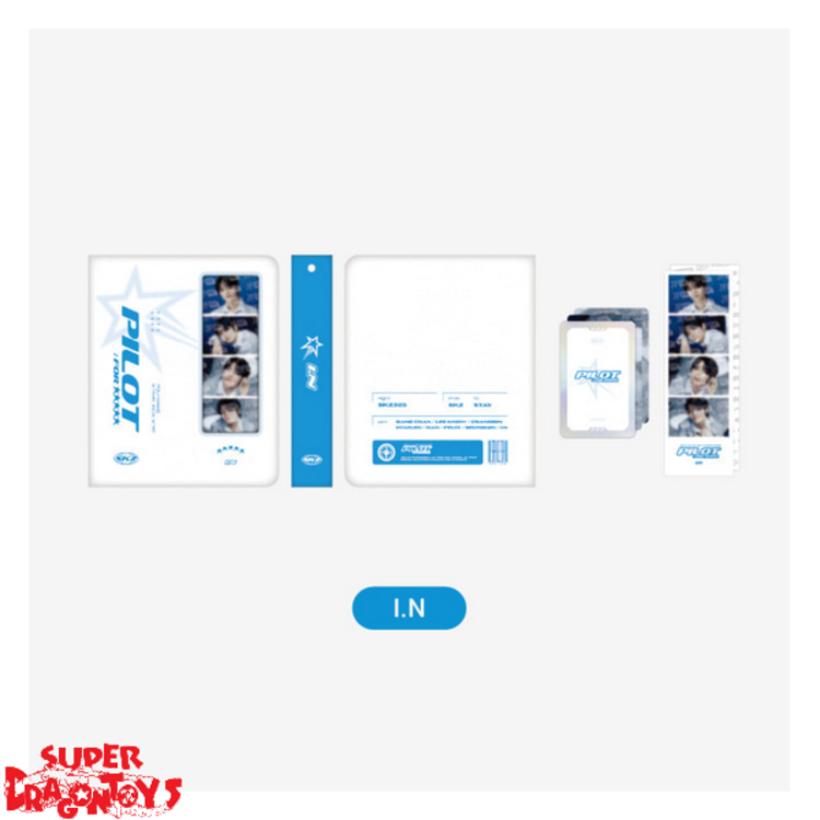 STRAY KIDS (스트레이 키즈) - [PILOT : FOR ★★★★★] COLLECT BOOK SET - OFFICIAL MD
