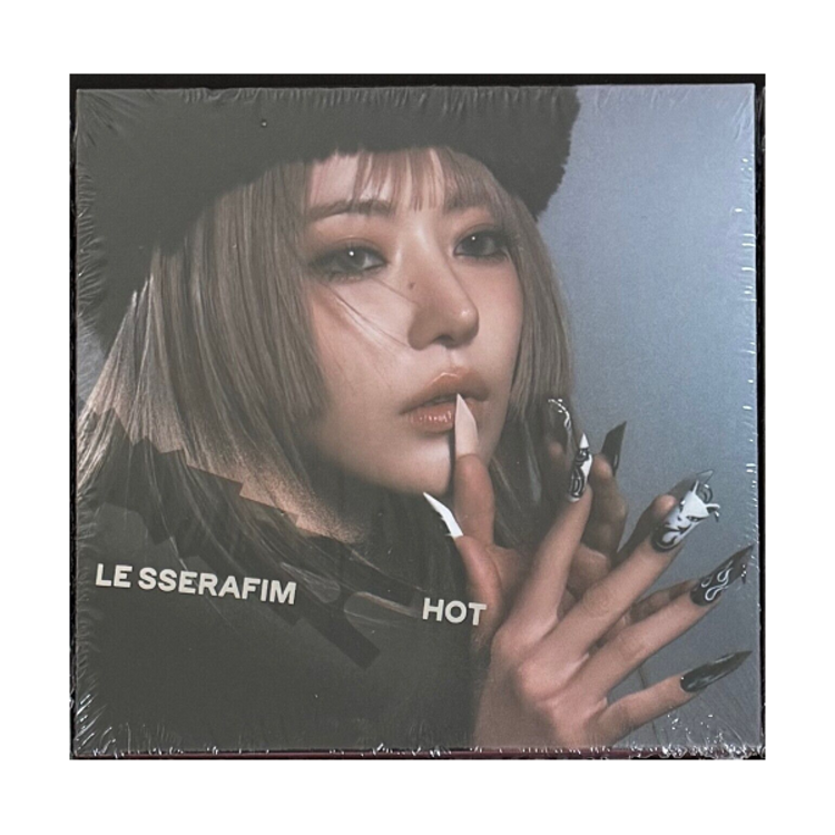 LE SSERAFIM (르세라핌) - HOT - [COMPACT VER.] - 5TH MINI ALBUM