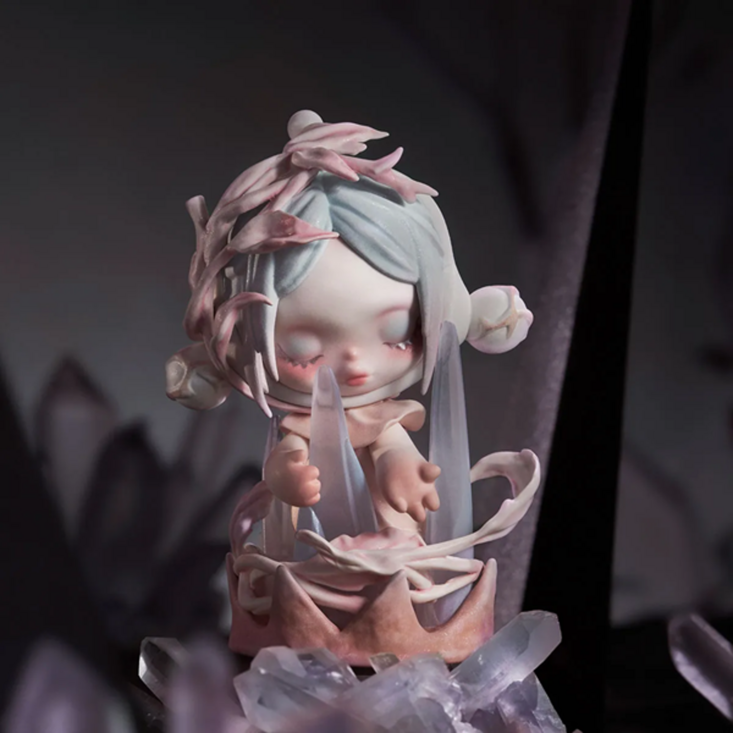 POP MART - SKULLPANDA [THE PARADOX SERIES] - BLINDBOX MINI FIGURE