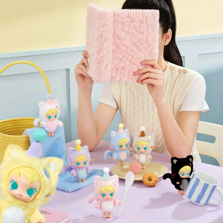 POP MART POP MART - BABY MOLLY [POCKET FRIENDS SERIES] - PLUSH PENDANT BLINDBOX