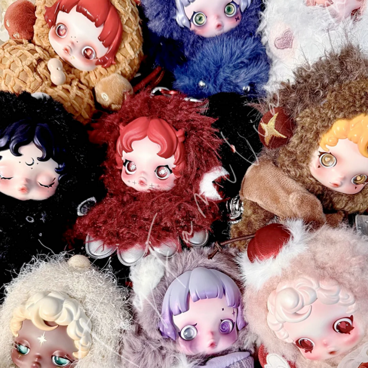 POP MART POP MART - SKULLPANDA  [YOU FOUND ME! SERIES] - PLUSH PENDANT BLINDBOX