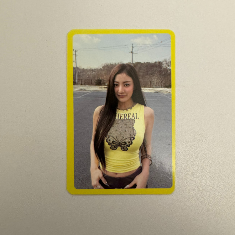 TWICE (트와이스) - THIS IS FOR POB PHOTOCARDS (IS VER.)