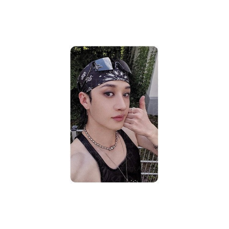 STRAY KIDS (스트레이 키즈) - OFFICIAL [KARMA POP-UP STORE] POB PHOTOCARD