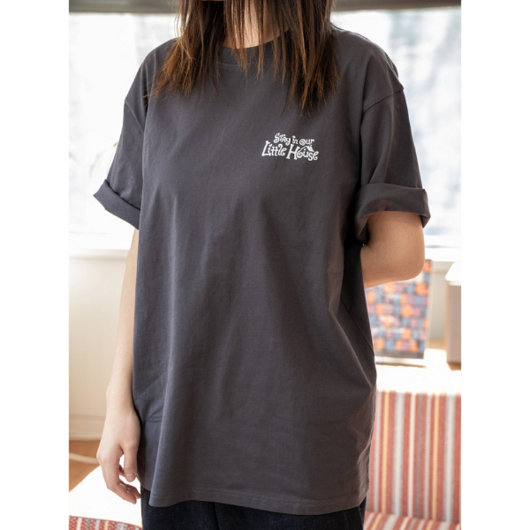 [PREORDER] STRAY KIDS (스트레이 키즈) - [6TH FANMEETING : STAY IN OUR LITTLE HOUSE] T-SHIRT