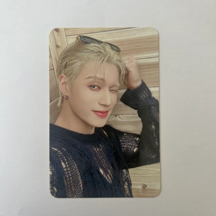 ATEEZ (에이티즈) - OFFICIAL [GOLDEN HOUR PART.3] SOUNDWAVE PHOTOCARD
