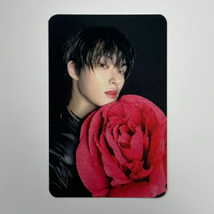 ATEEZ (에이티즈) - OFFICIAL [GOLDEN HOUR PART.3 / IN YOUR FANTASY] SOUNDWAVE PHOTOCARD