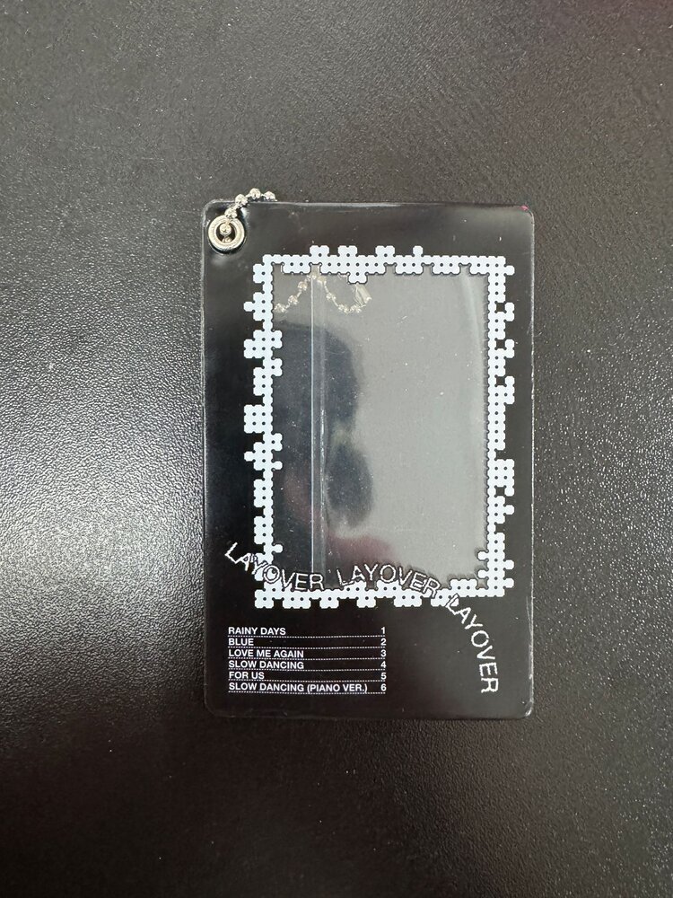 V (김태형) [BTS] - LAYOVER - PHOTOCARD HOLDER + RANDOM V PHOTOCARD