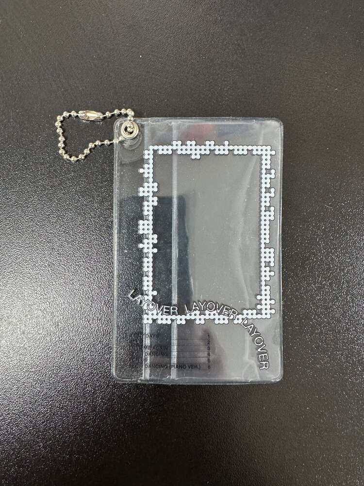 V (김태형) [BTS] - LAYOVER - PHOTOCARD HOLDER + RANDOM V PHOTOCARD