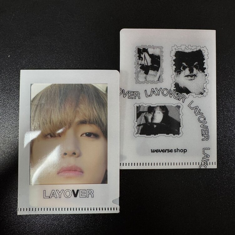 V (김태형) [BTS] - LAYOVER - PHOTOCARD SLEEVE + RANDOM V PHOTOCARD