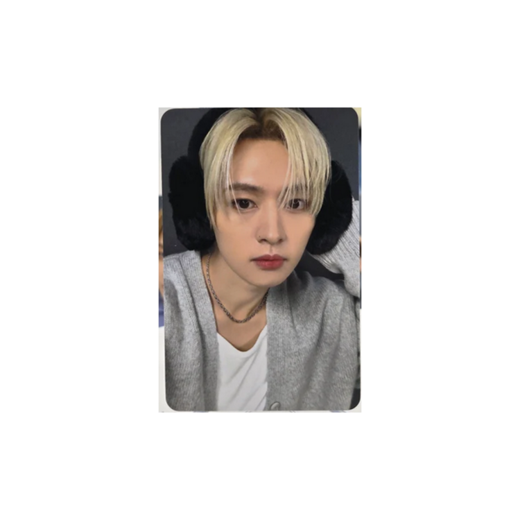 STRAY KIDS (스트레이 키즈) - OFFICIAL [DO IT POP-UP STORE] POB PHOTOCARD