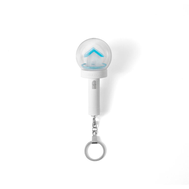[PREORDER] BOYNEXTDOOR (보이넥스트도어) - OFFICIAL LIGHT STICK KEYRING [VER. 1.5]
