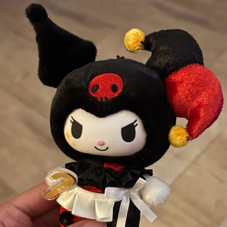 TOP TOY - KUROMI [POKER KINGDOM SERIES] - PLUSH KEYCHAIN BLINDBOX