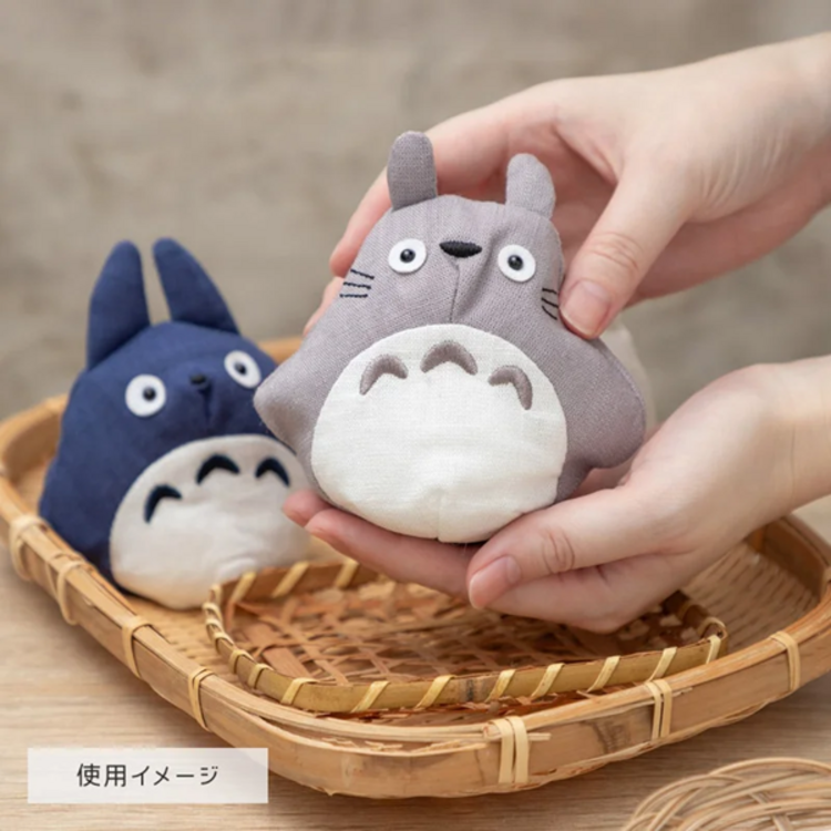 MY NEIGHBOR TOTORO - TOTORO JAPANESE BEANBAG STYLE (GREY) - PLUSH 12CM