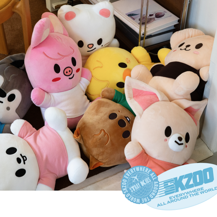STRAY KIDS (스트레이 키즈) - [SKZOO EVERYWHERE ALL AROUND THE WORLD] SKZOO PLUSH HUG ME VER.