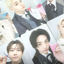 STRAY KIDS (스트레이 키즈) - [SKZOO EVERYWHERE AROUND THE WORLD] PHOTOCARD