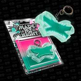 [PREORDER] LE SSERAFIM (르세라핌) - MADE MY NIGHT (GLOW CLICKER KEYCHAIN (MINT) VER.) - 2ND SINGLE ALBUM
