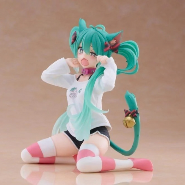TAITO HATSUNE MIKU [CAT EAR T-SHIRT VER.] - DESKTOP CUTE FIGURE