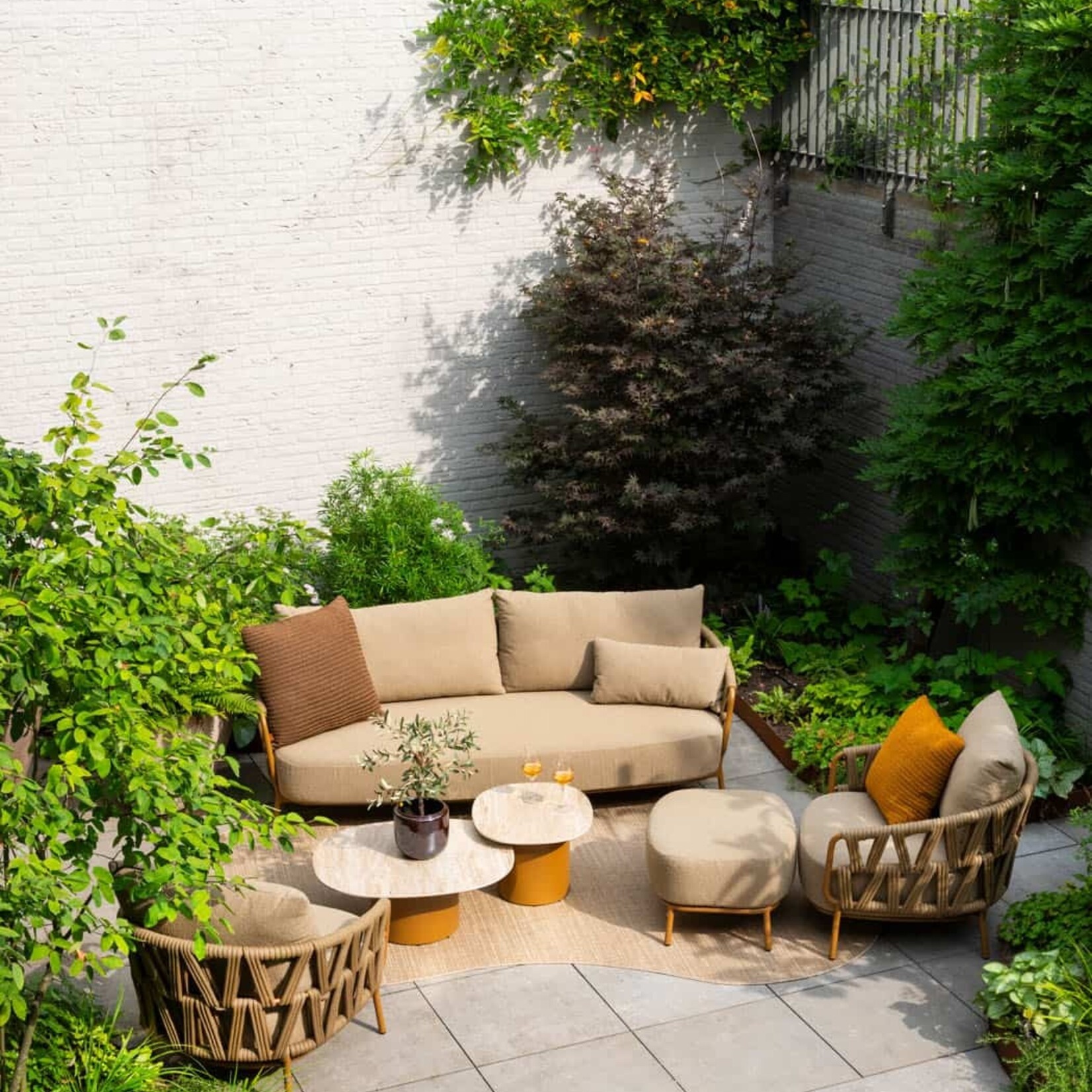 4SO 4SO Biarritz footstool amber with cushion