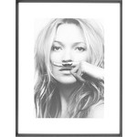 Bild Kate Moss Moustache 75xH95cm Rahmen schwarz