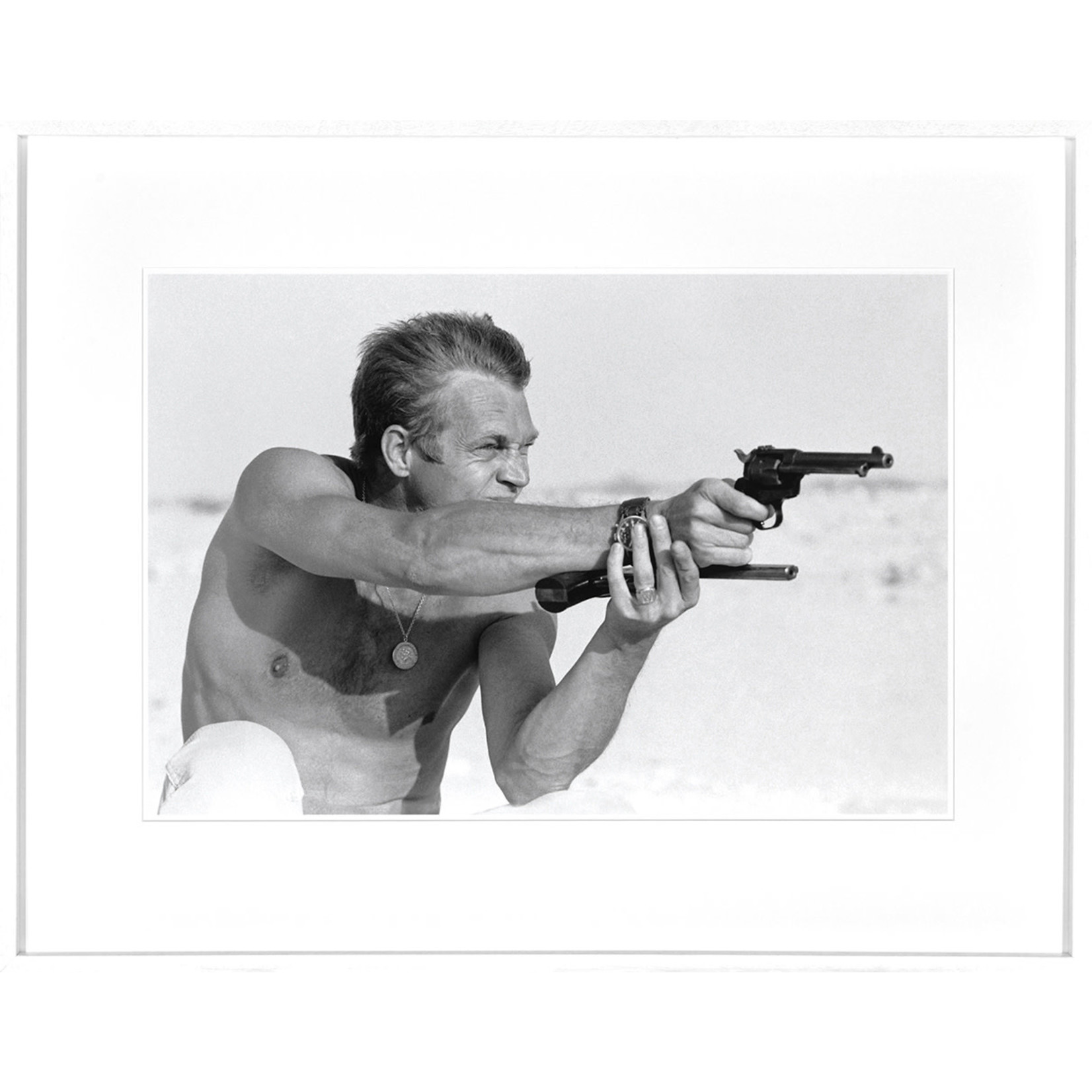 Bild Steve McQueen Pistols 75xH95cm Rahmen weiss