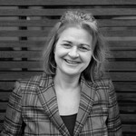 Ellen Bruen - info@spectroom.ch (HR / Leitung Frontoffice)