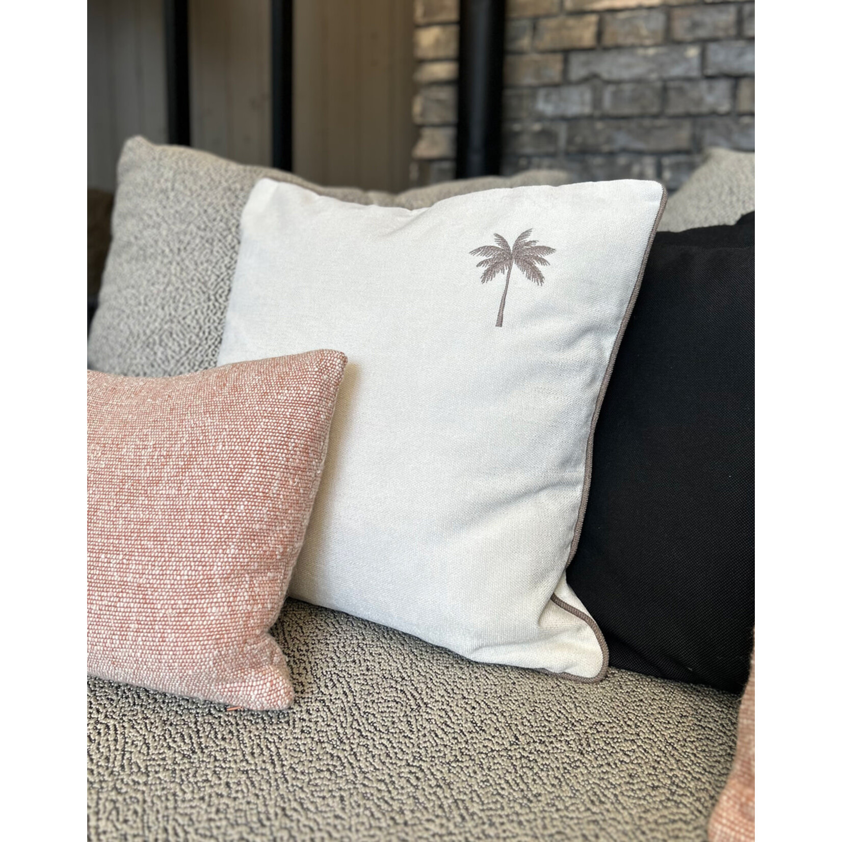 Summy Kissen weiss, kleine Palme mit Keder creme, 55x55cm