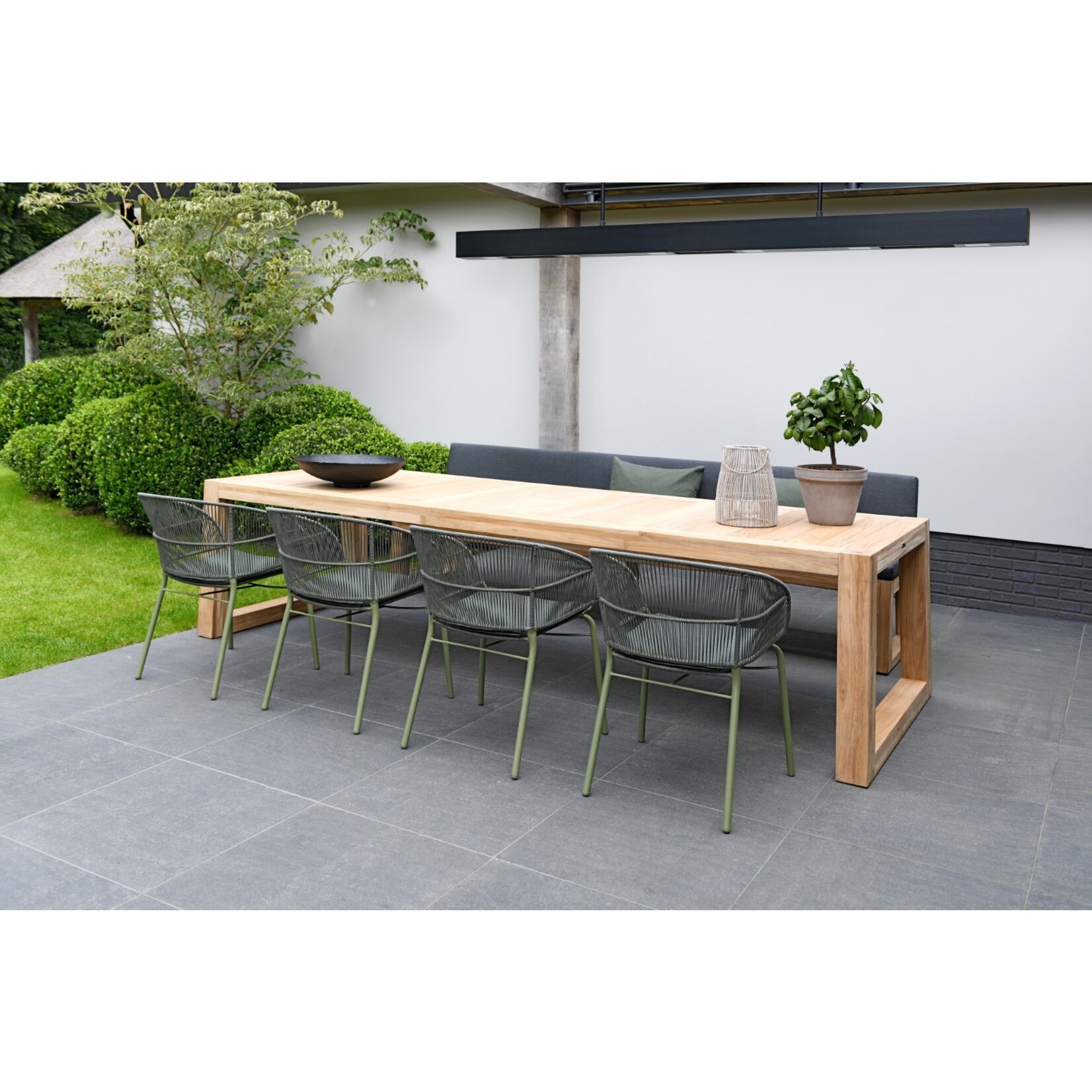 Alec Gartentisch, Teak