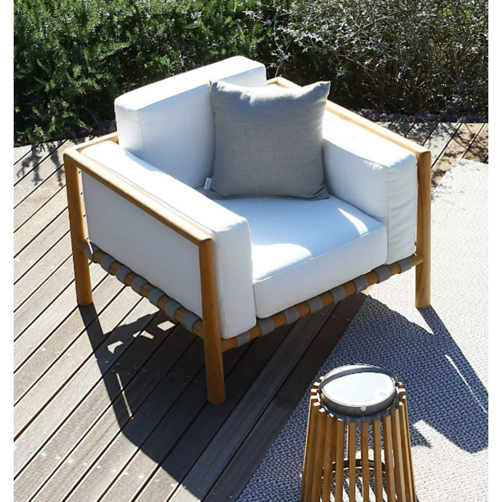 Sessel Pevero 94x83xH60/39cm, Kissen weiss AUSSTELLUNGSMODELL