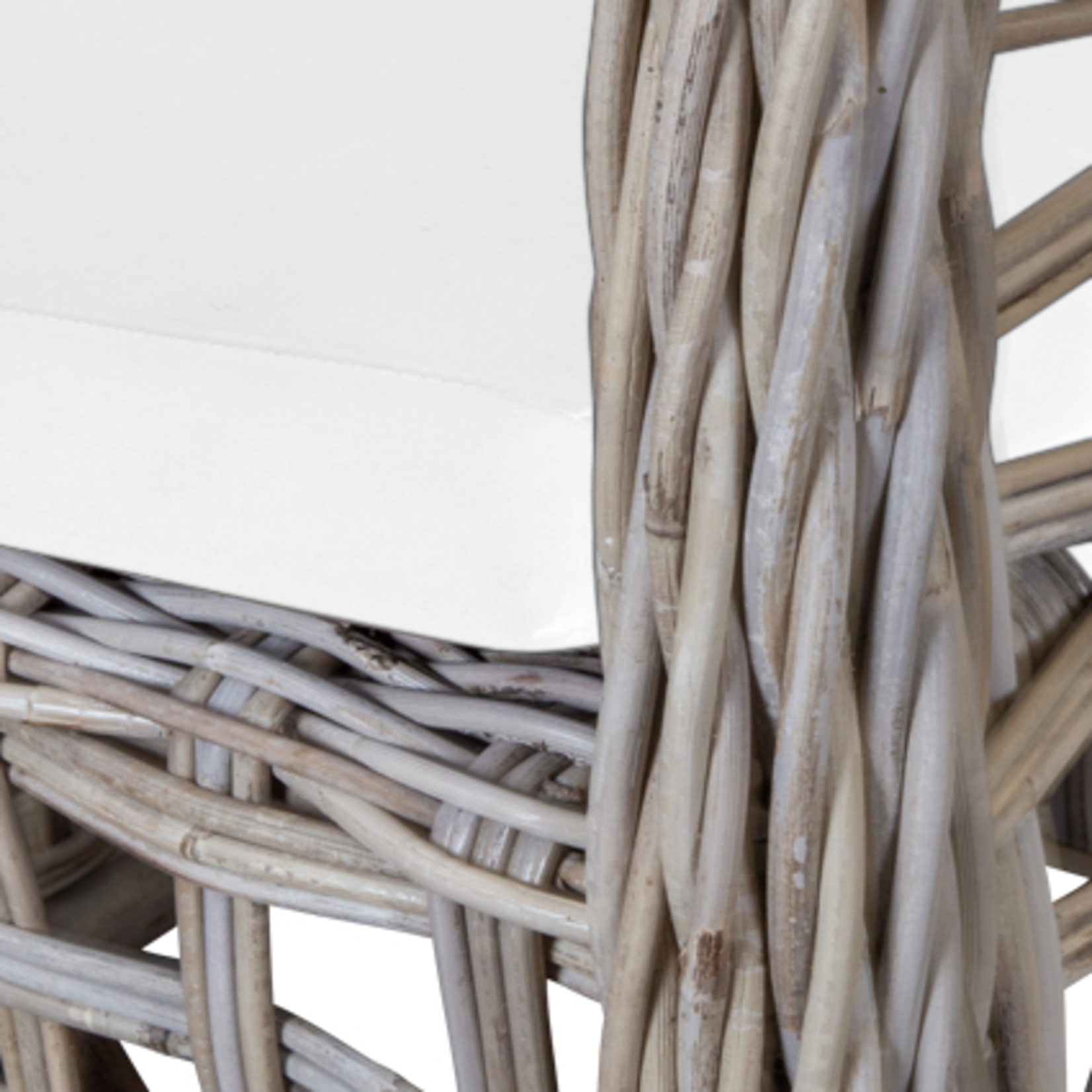 Rattan Stuhl eckig 60x67xH85cm Kissen weiss