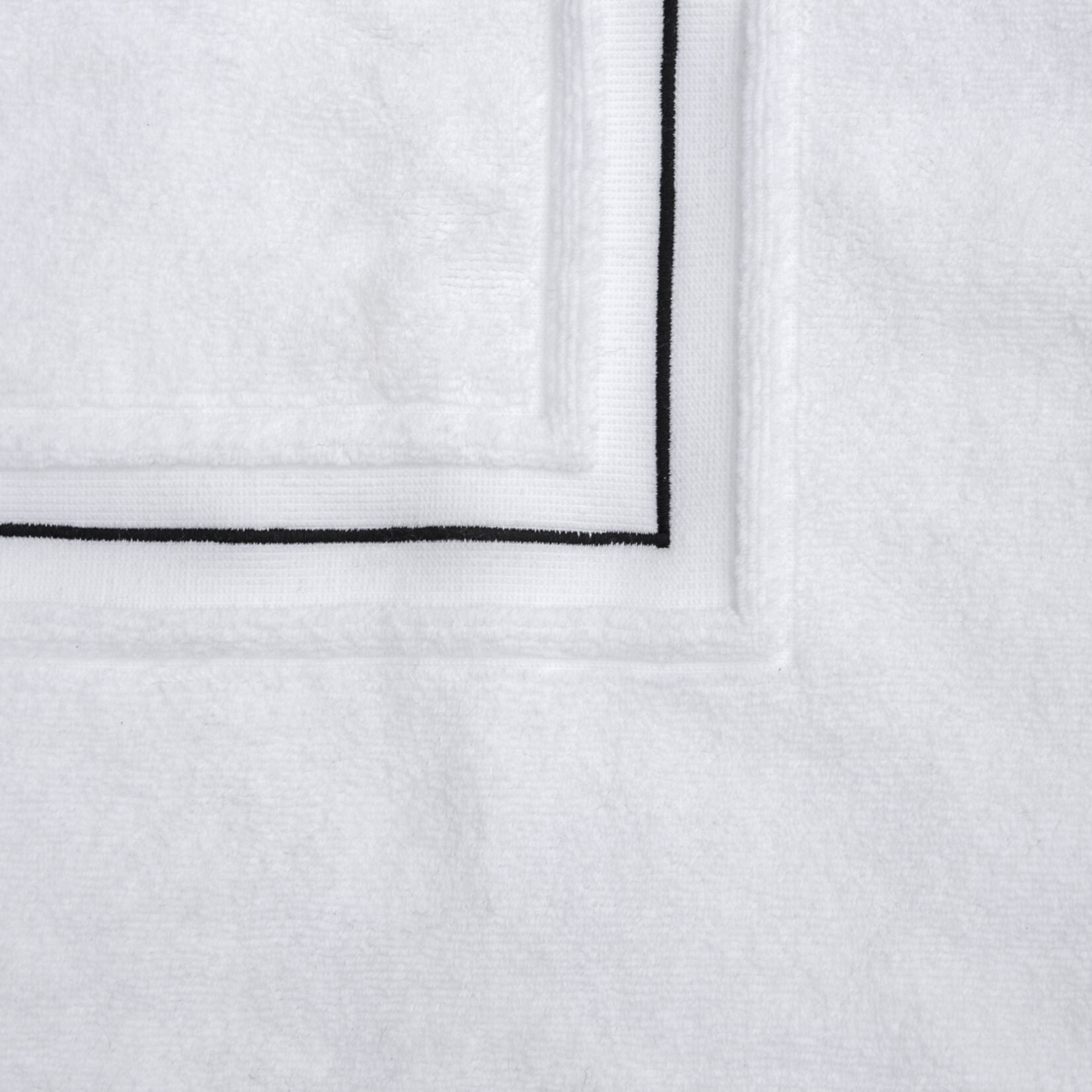 Beaumont Badematte weiss mit Ziernaht schwarz, 50x70cm