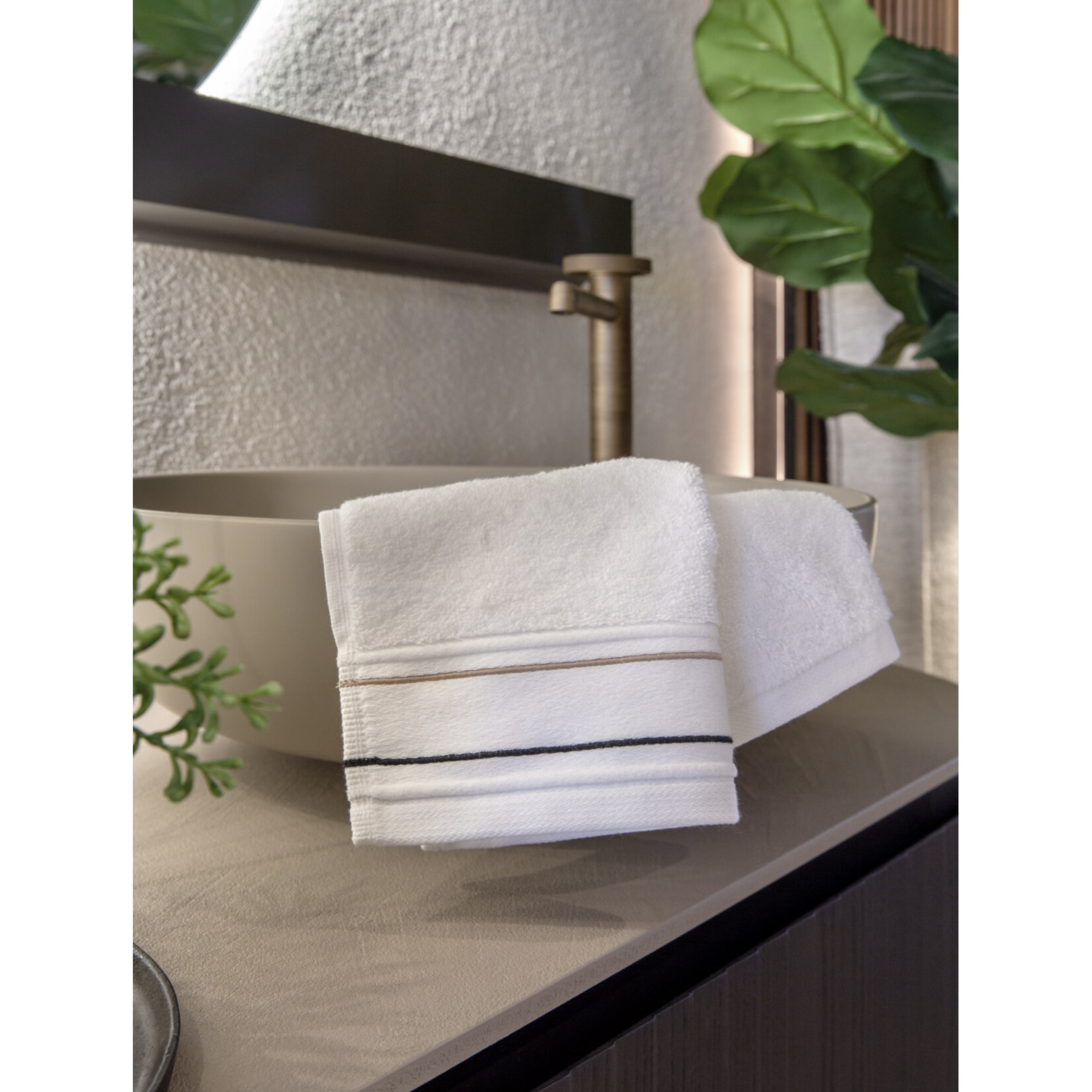 Beaumont Handtuch weiss mit Ziernaht schwarz/beige, 30x50cm