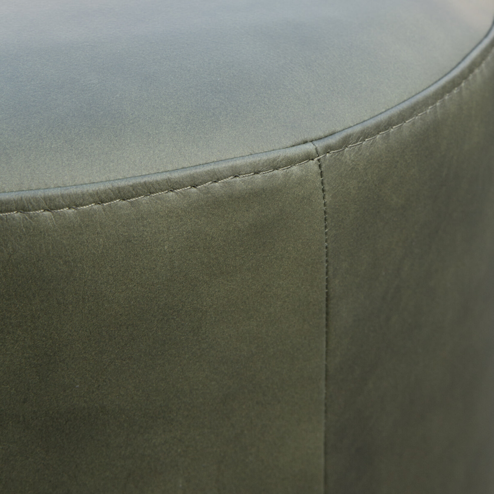 Capri Hocker Leder grün, D51x47cm