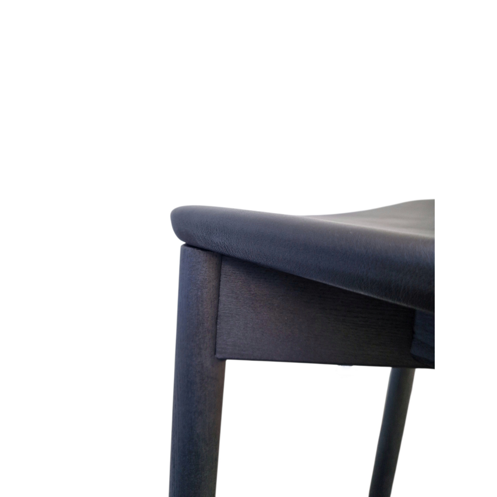 Norman Counter Stuhl L2 - B48xT47xH95cm, SH66cm, Sitz: Leder schwarz, Rücken: Leder schwarz