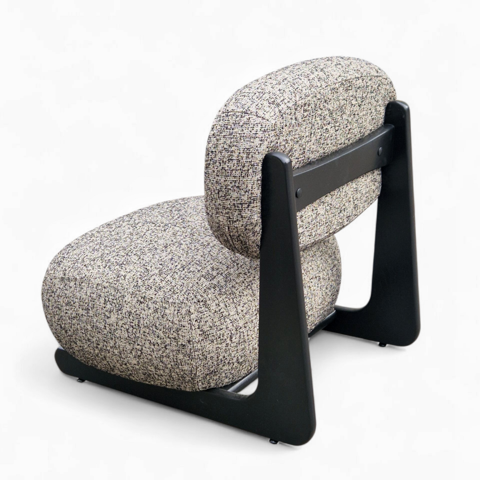 Brian Sessel, 86x59xH79cm, Stoff: Corbett 100, Beine: schwarz