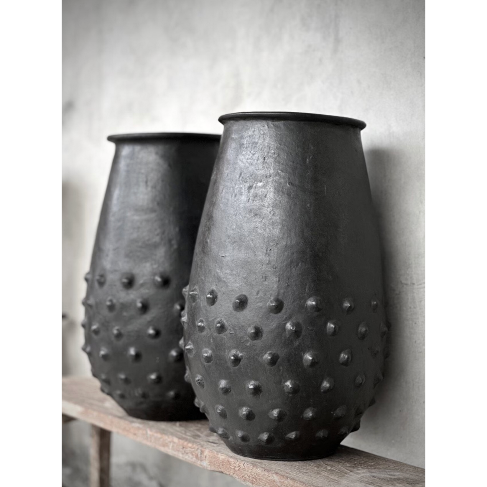 Textura Vase, schwarz mit stacheln, 37x58cm