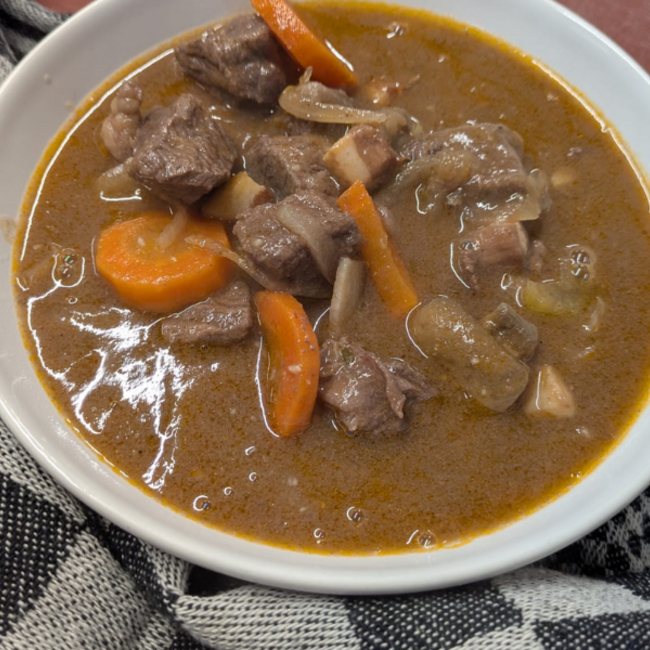 Vitamine Aarde Boeuf bourguignon Stoofpot Grasgevoerd Natuurrund en Bosvarken