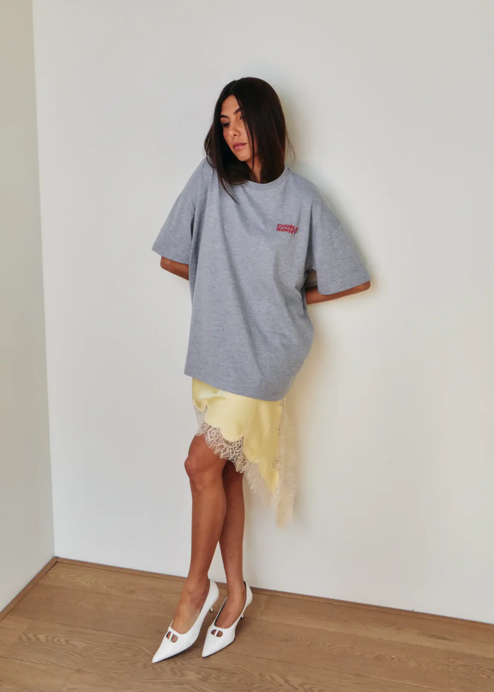 Double Sunset The Unisex T-Shirt - Grey/Pink