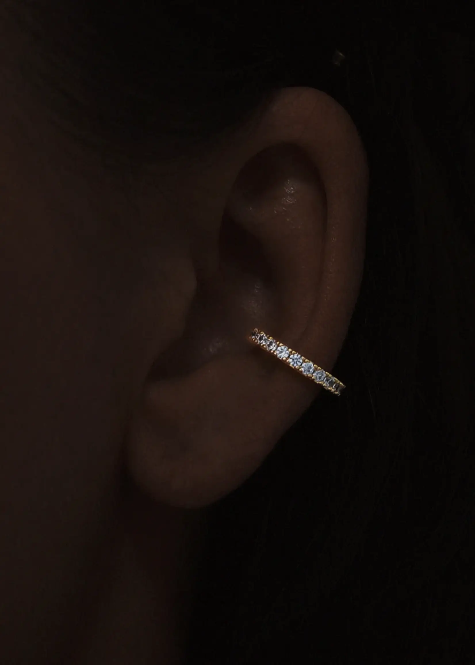 Billion Avenue CLASSIC  Diamond Earcuff - Gold