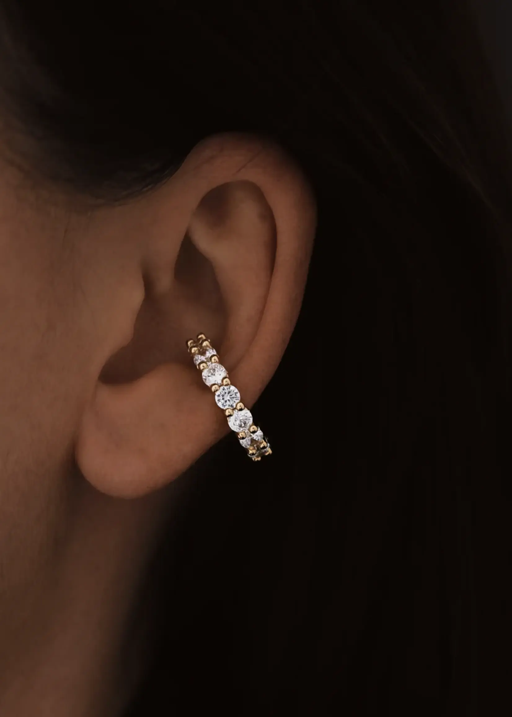 Billion Avenue IRIS Diamond Earcuff - Gold