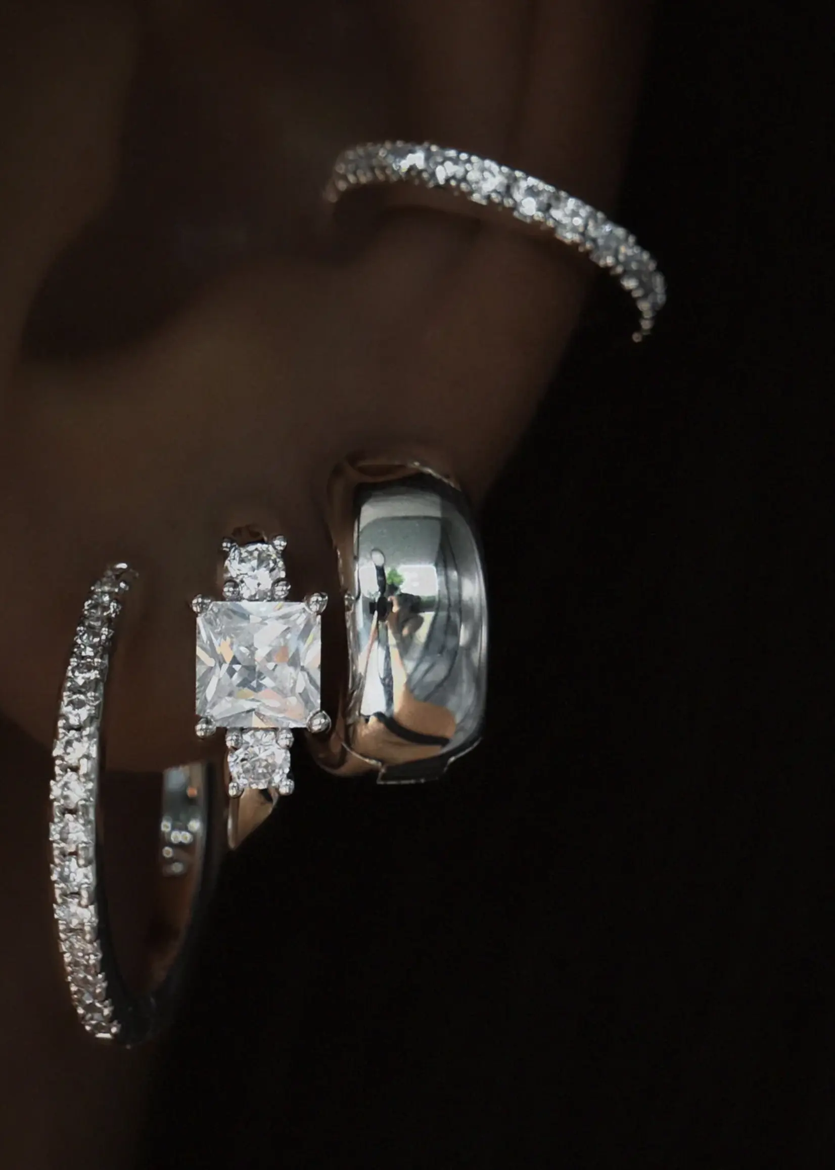 Billion Avenue AMY Earrings - Silver