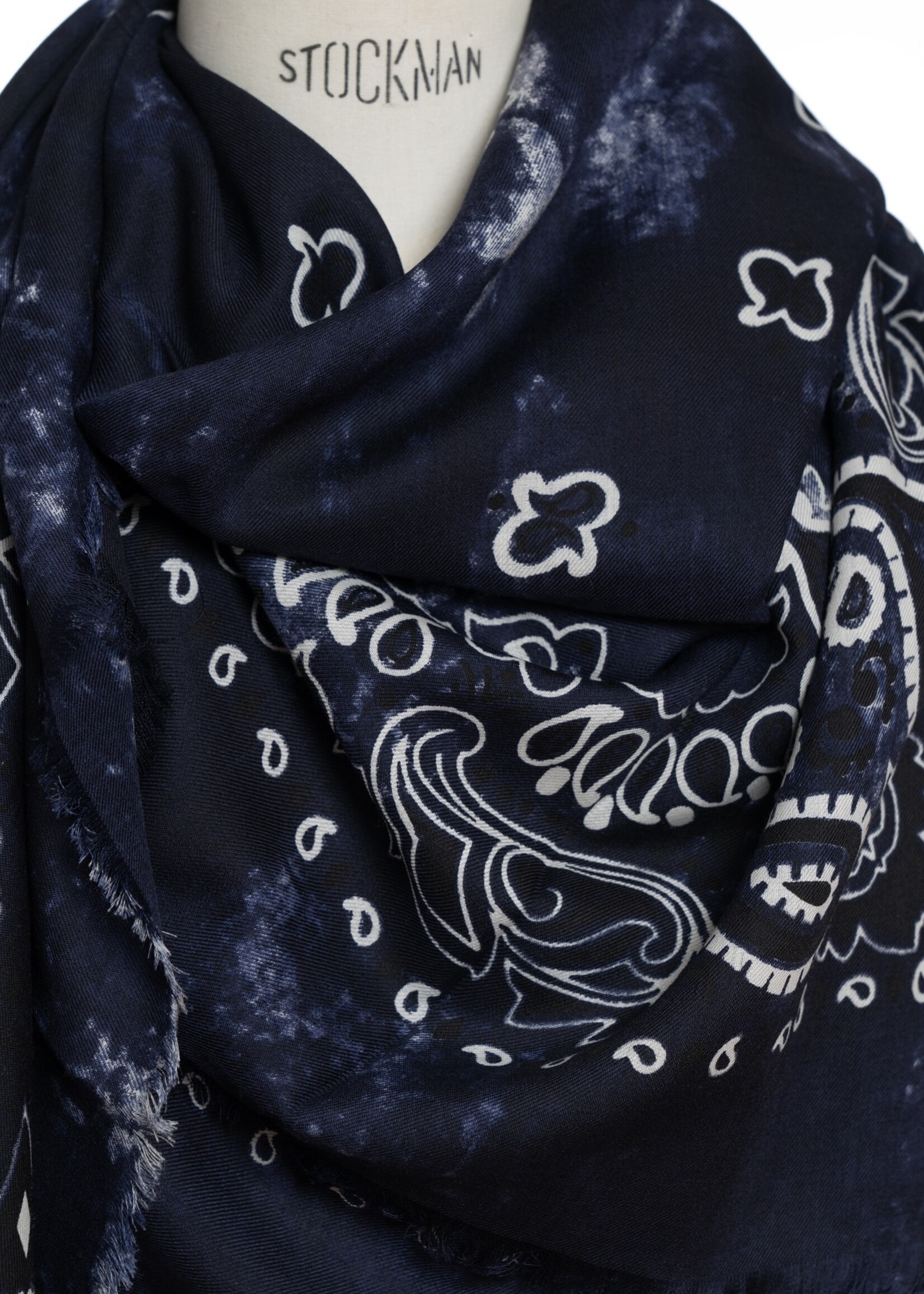 Destin JIL QUADRA 140x140 cm Dis Diagonal  col. Navy