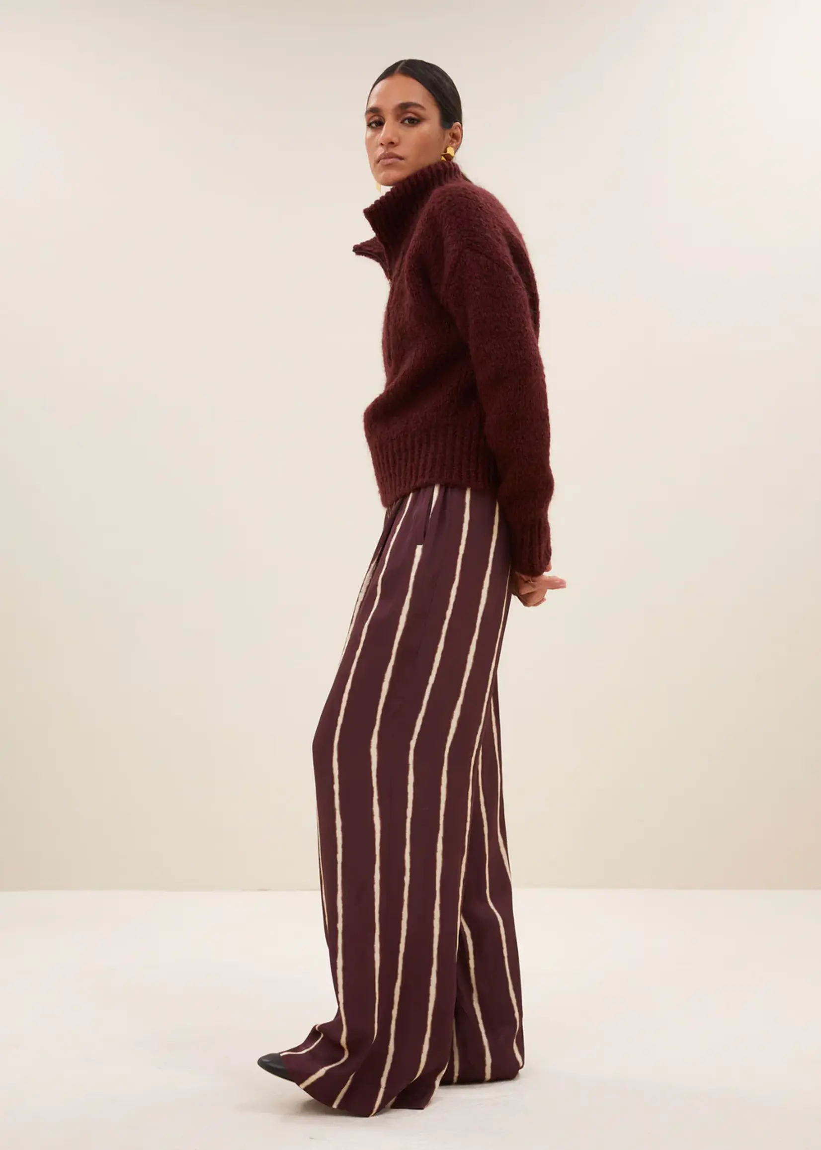 By-Bar Boxy Beau Pullover - Wine