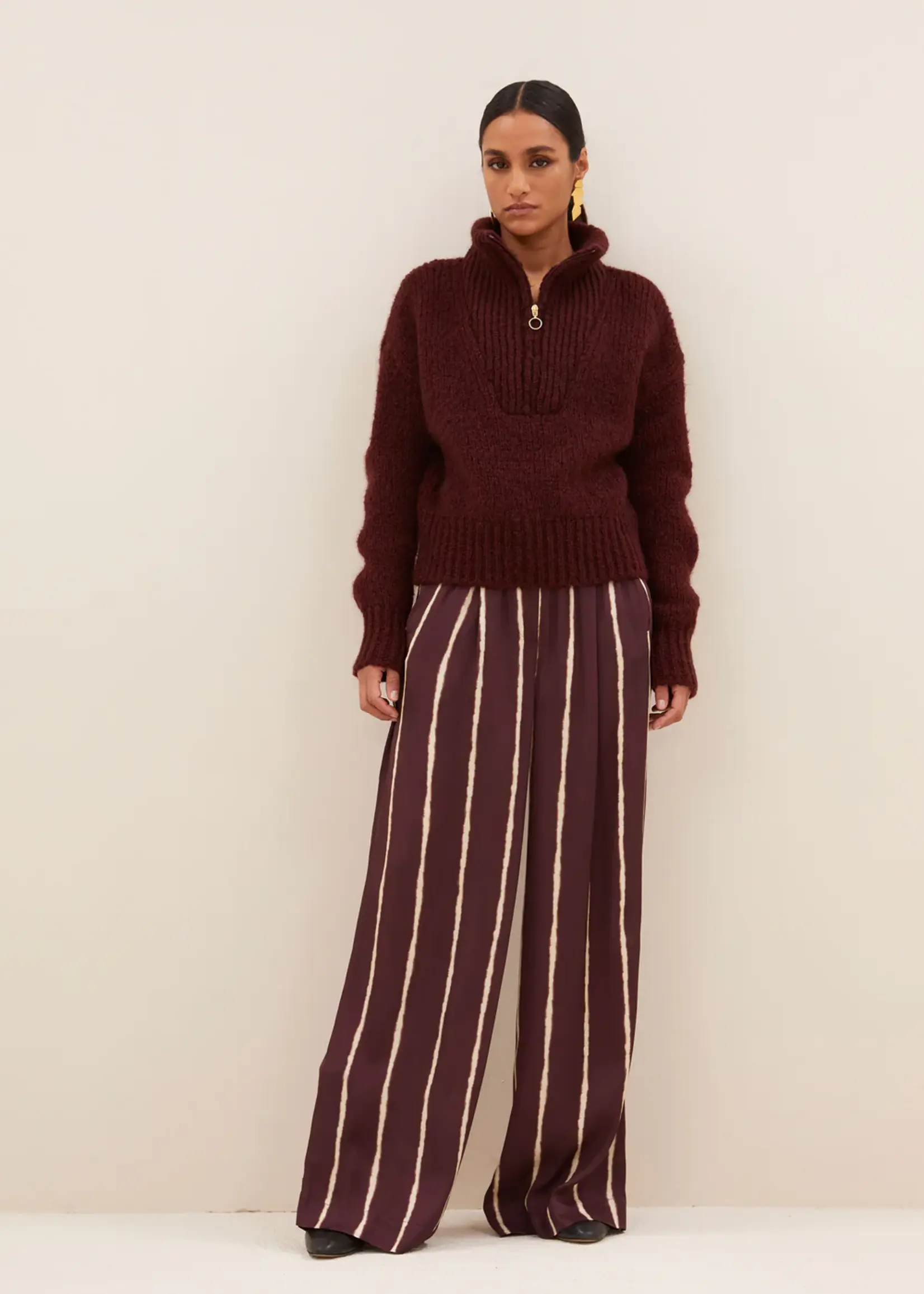 By-Bar Boxy Beau Pullover - Wine