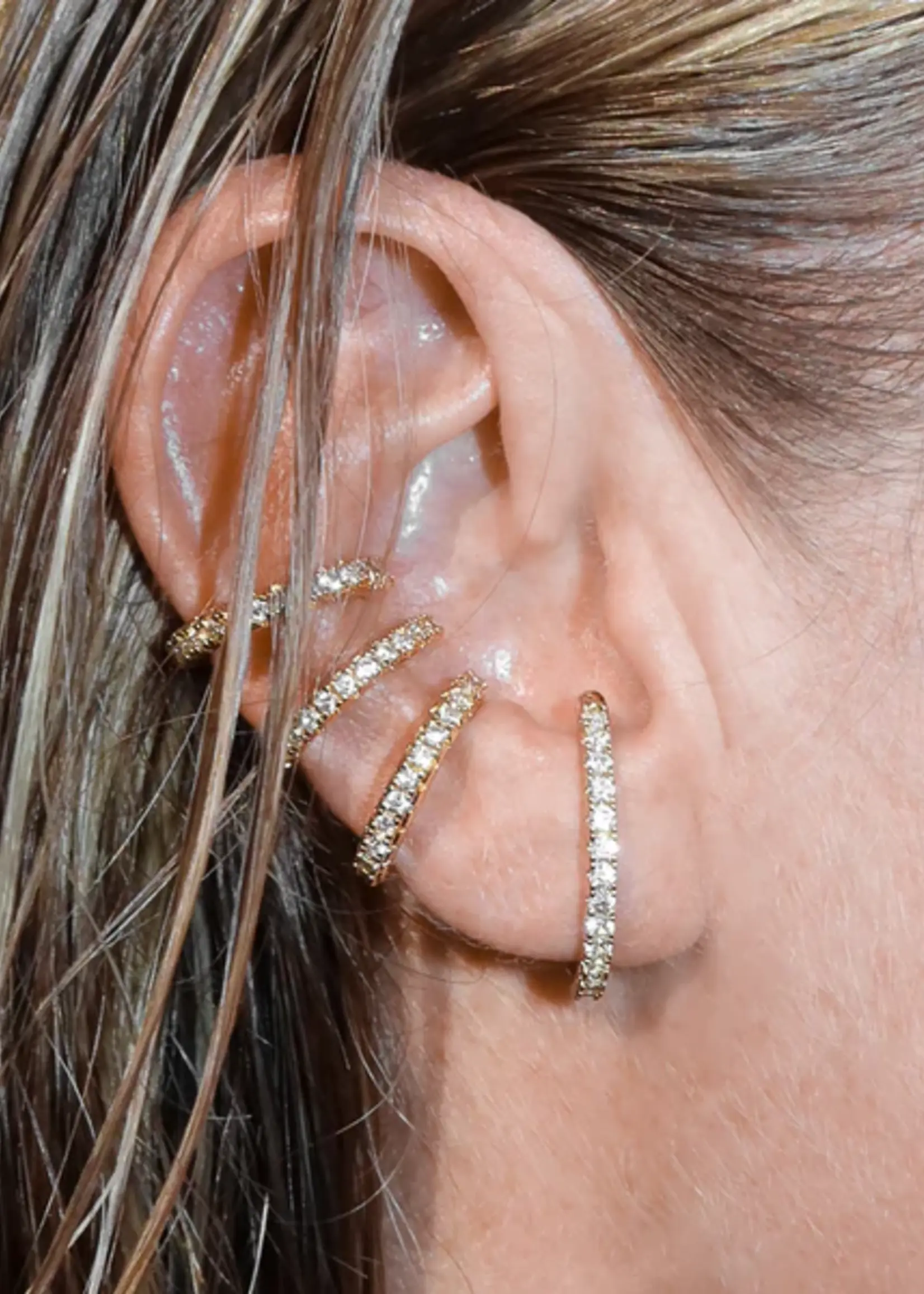 Billion Avenue DIAMOND Hug Earstud - Gold