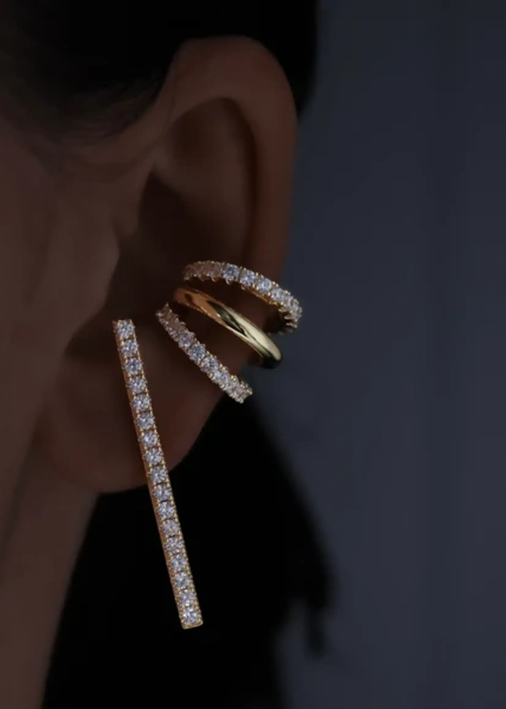 Billion Avenue MARY Earcuff - Gold